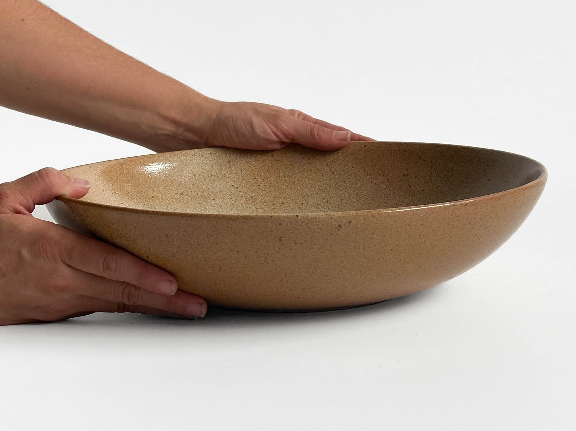 https://www.sarahkersten.com/cdn/shop/files/KlamathWheatSarahKerstenServingBowl-3.jpg?v=1700679923&width=1946